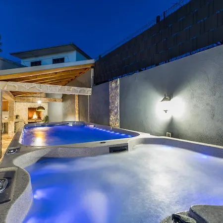 Beachfront Luxury Villa