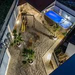 Villa Beachfront Luxury