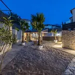 Beachfront Luxury Vinišće
