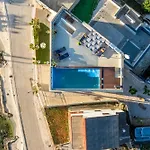 Villa Beachfront Luxury Vinišće
