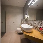 וילה Beachfront Luxury Vinišće