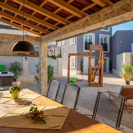 Villa Beachfront Luxury Vinišće