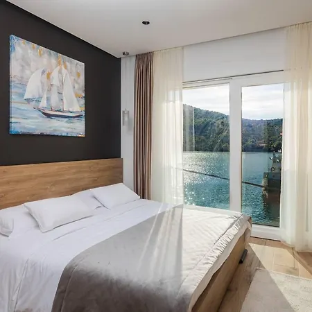 Beachfront Luxury *