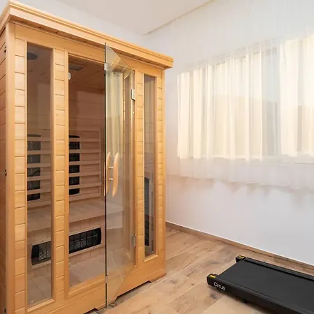 Villa Beachfront Luxury *