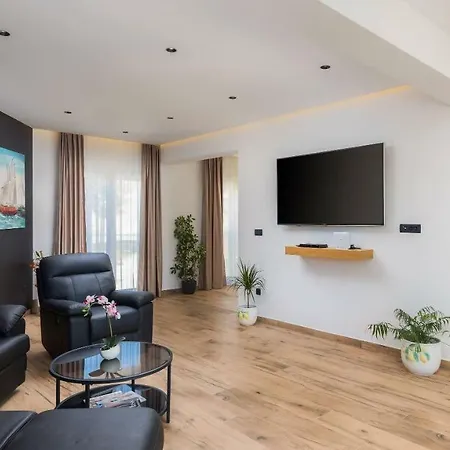 Villa Beachfront Luxury Vinišće
