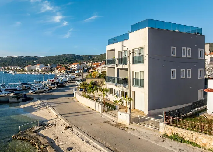 Villa Beachfront Luxury *